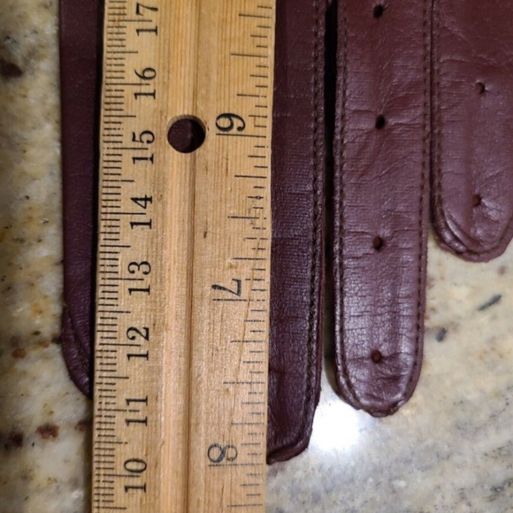 New! Vintage Size S/M Leather Driving Gloves Knuckle Holes Adjustable Strap - Picture 11 of 13